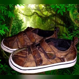Realtree Outdoors Boys Size 5 Shoes